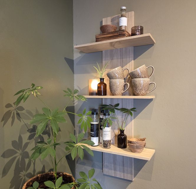 Hovedbilde Berg-hylla i eik